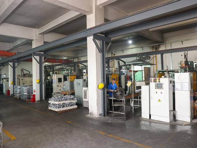 <h1>Unlocking the Secrets: Metal Parts Manufacturer Insights</h1>